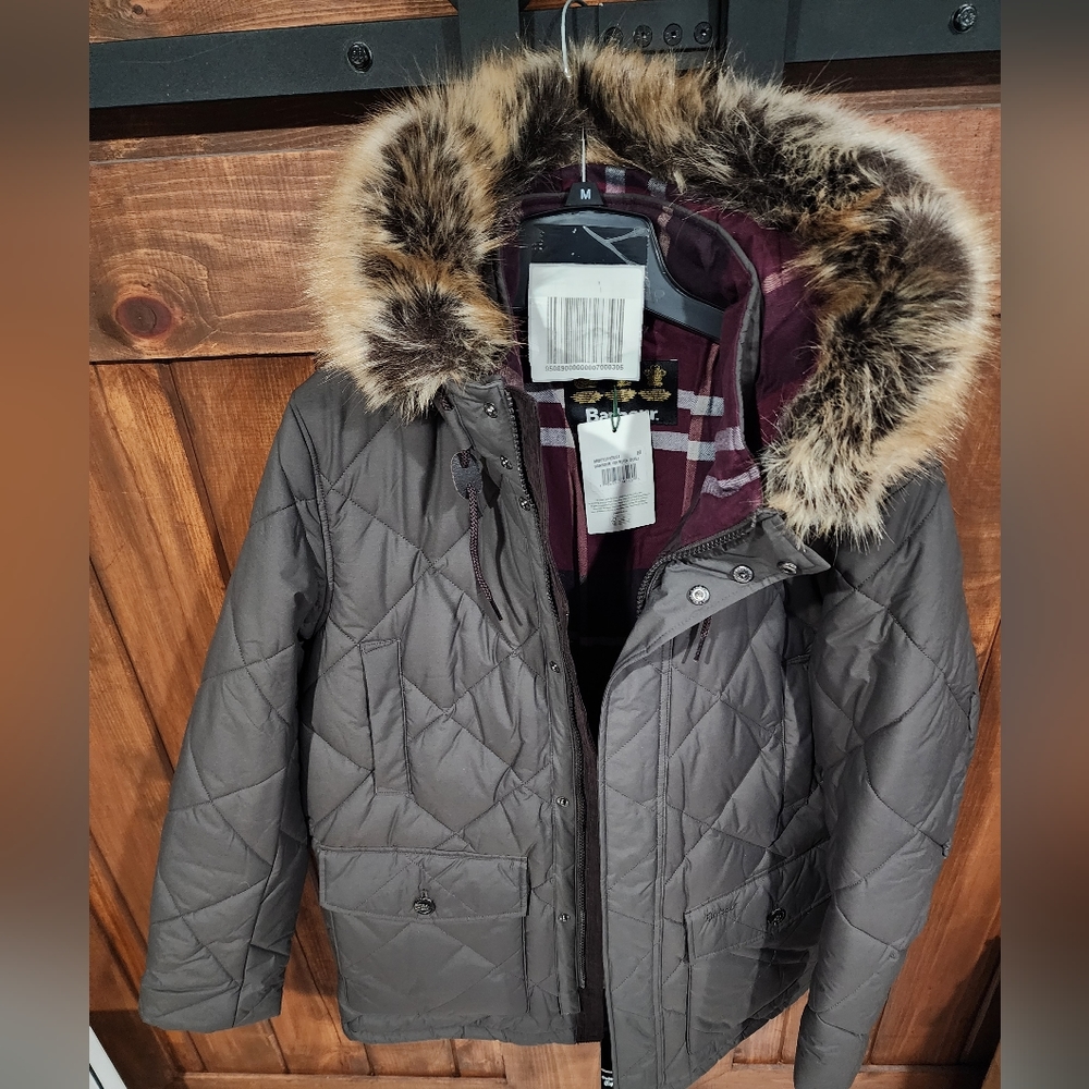 48 hour sale- Barbour Holburn Quilted Coat